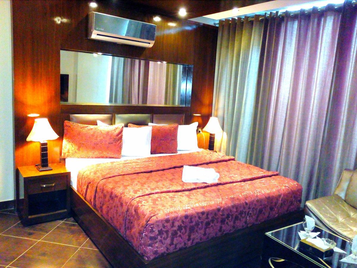Bling Hotel International Multan Exterior photo